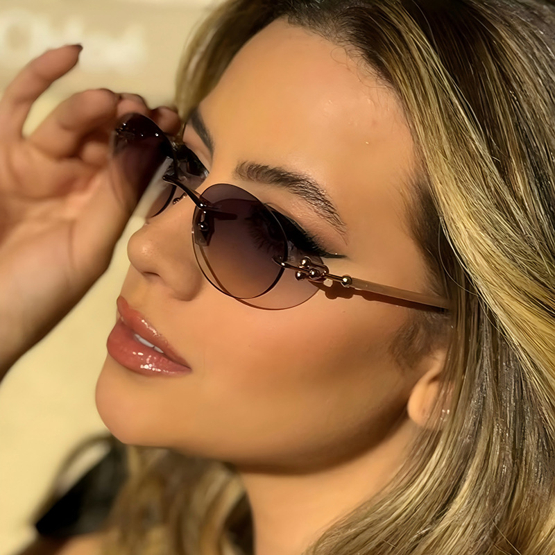 نظارات شمسية نسائية بيضاوية جد - مراجعة Luxury Lifestyle Men وسعره